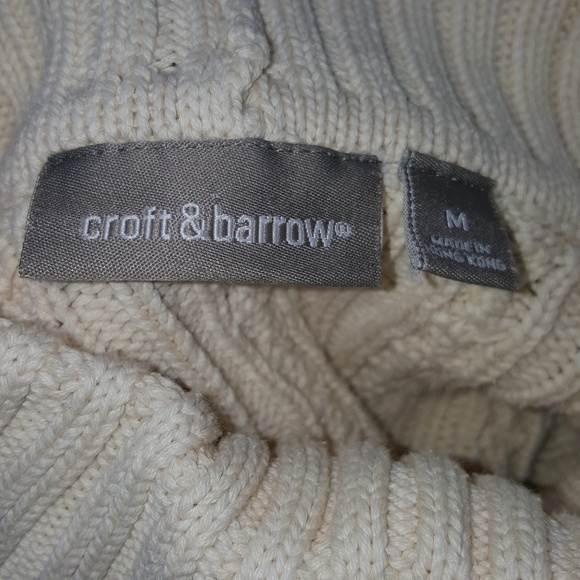 Warm Oat color cable knit Sweater sz M - Picture 3 of 5